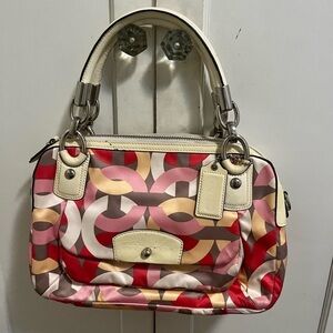 Valentines special COACH Vacation resort unique Limited locking closure tote